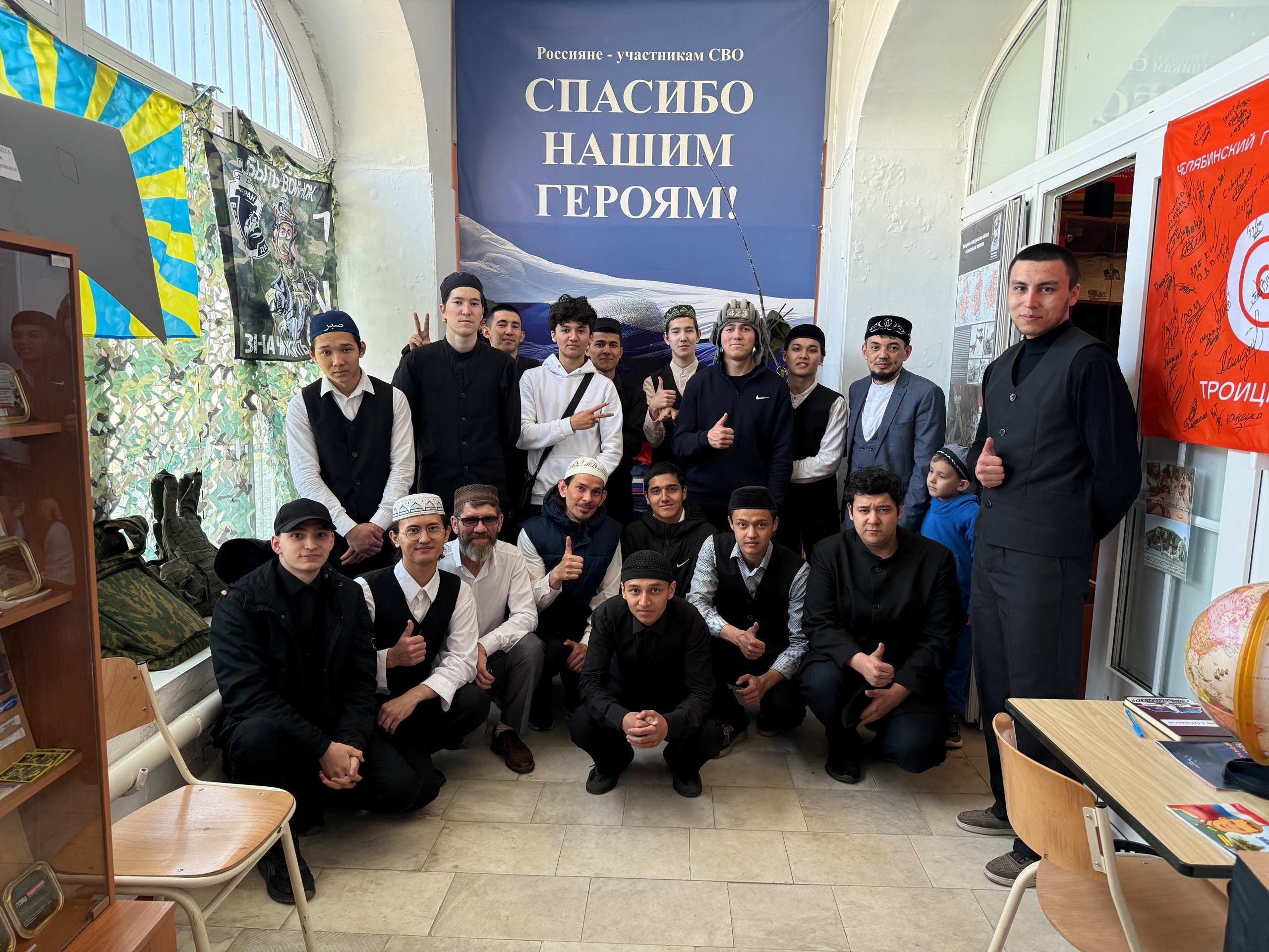 В музее Троицкого филиала ЧелГУ побывали студенты Медресе Расулия