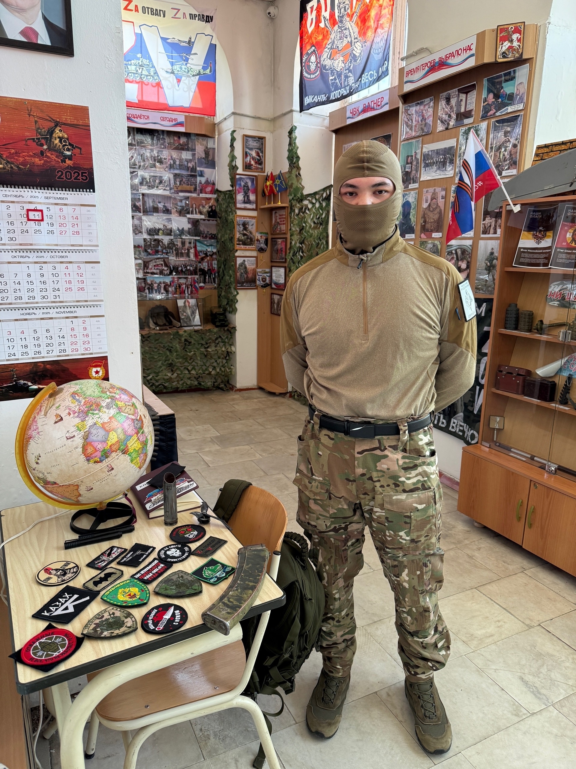 Военнослужащий, выпускник Троицкого филиала ЧелГУ с позывным «Небо», находясь в отпуске, посетил ТФ ЧелГУ